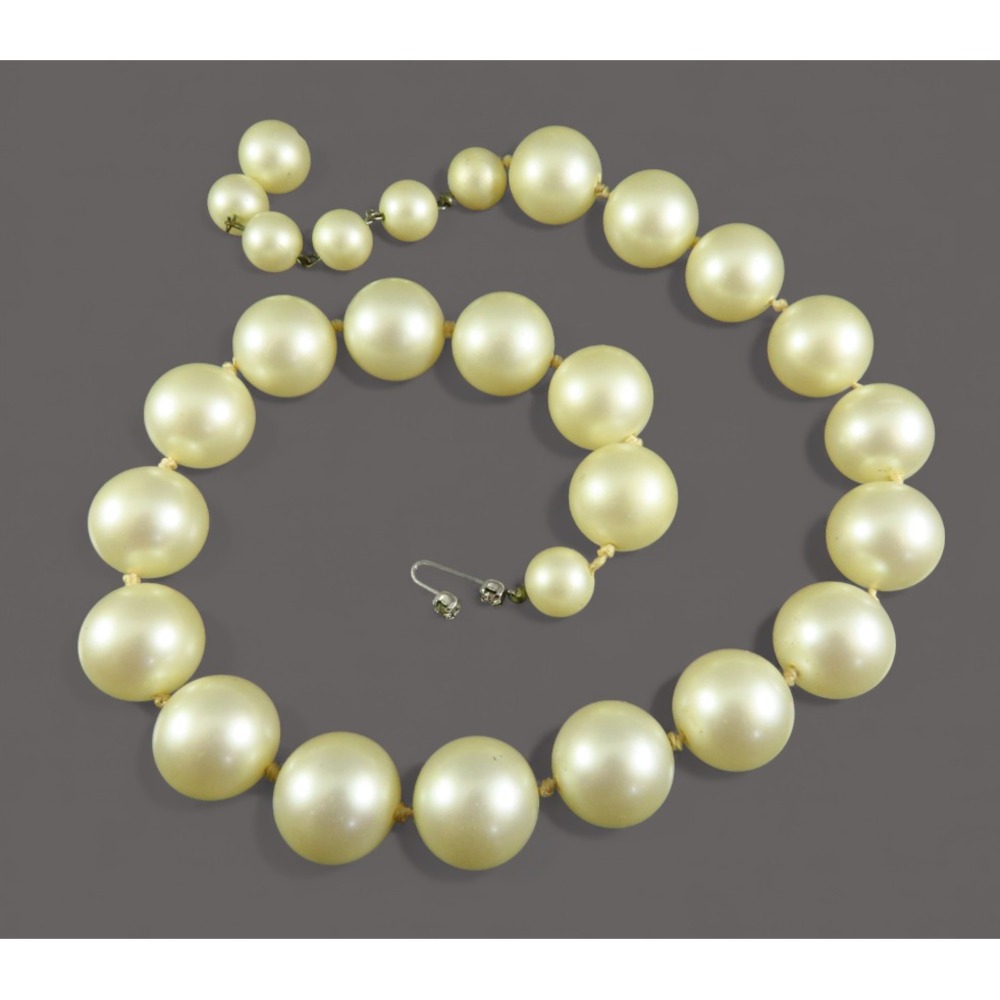 VTG MARVELLA BEADED NECKLACE Large Cream Faux Pearls CHUNKY CHOKER Hand Knotted